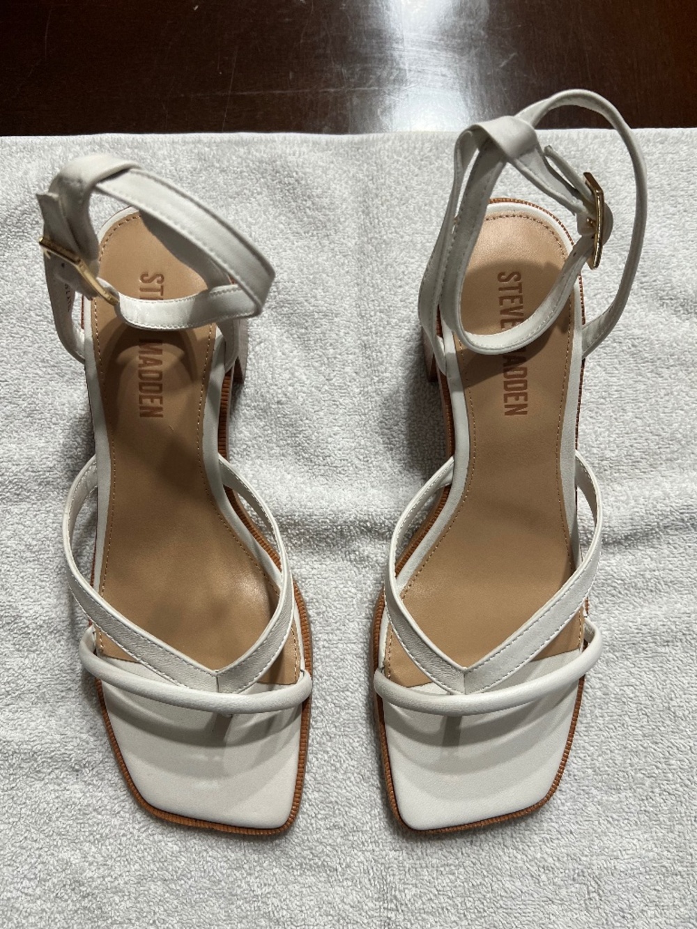 Steve Madden Tilly Block Heel Sandal - White - Size 7.5